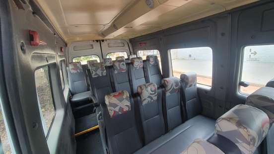 RENAULT-MASTER-2012