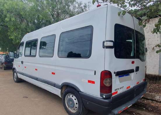 RENAULT-MASTER-2012