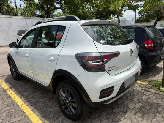 RENAULT-SANDERO-2019