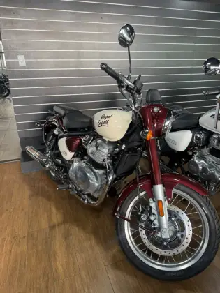 ROYAL ENFIELD CLASSIC 650 VALLAM RED 