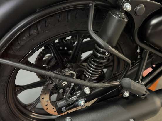 ROYAL ENFIELD-CLASSIC 350 DARK-2026