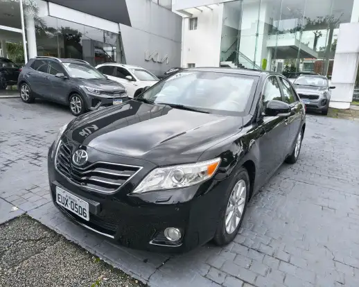 TOYOTA-CAMRY-2010