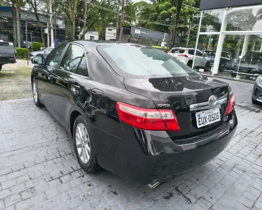 TOYOTA-CAMRY-2010