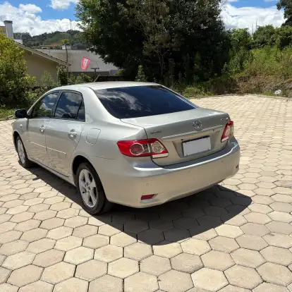 TOYOTA-COROLLA-2012