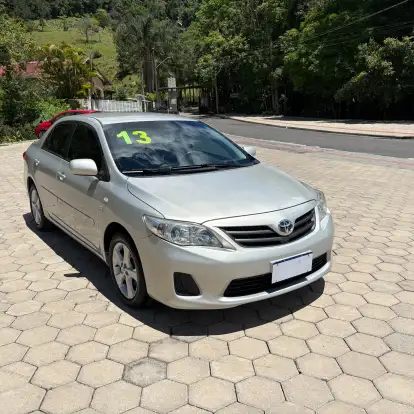 TOYOTA-COROLLA-2012