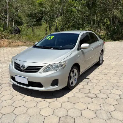 TOYOTA-COROLLA-2012
