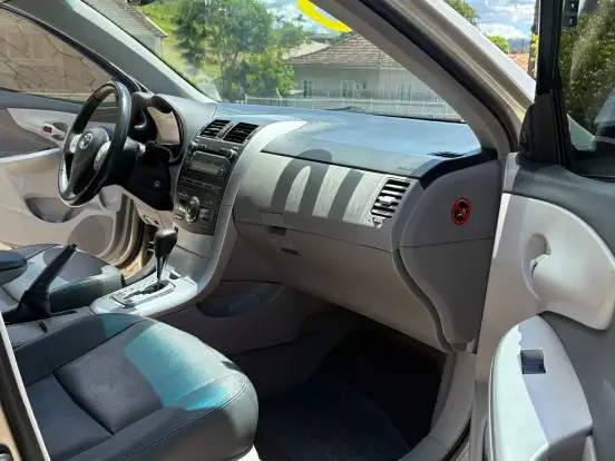 TOYOTA-COROLLA-1.8 GLI 16V FLEX 4P AUTOMÁTICO TOYOTA-COROLLA-2012