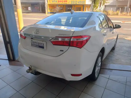 TOYOTA-COROLLA-1.8 GLI 16V FLEX 4P AUTOMÁTICO TOYOTA-COROLLA-2015