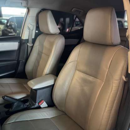 TOYOTA-COROLLA-2018