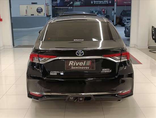 TOYOTA-COROLLA-2021