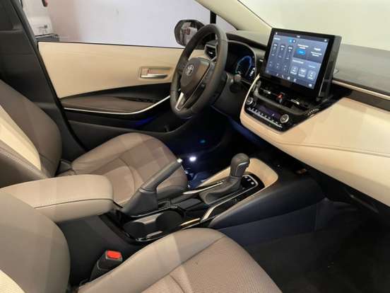 TOYOTA-COROLLA-2026