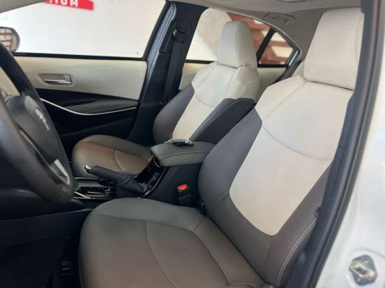 TOYOTA-COROLLA-2026
