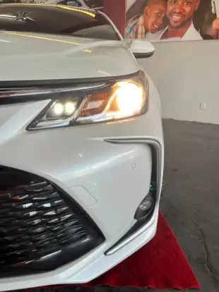 TOYOTA-COROLLA-2025