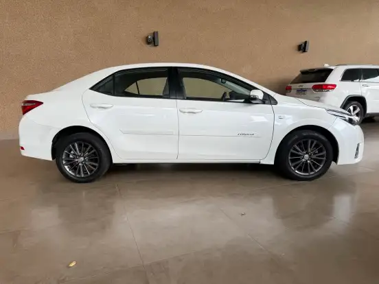 TOYOTA-COROLLA-2.0 XEI 16V FLEX 4P AUTOMÁTICO TOYOTA-COROLLA-2015