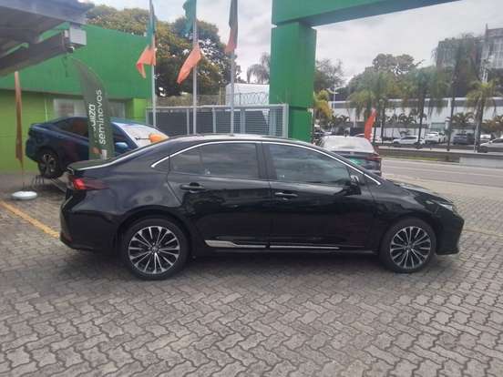 TOYOTA-COROLLA-2024