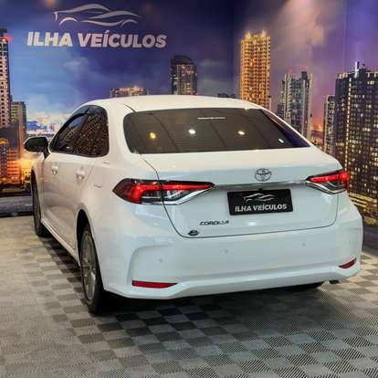 TOYOTA-COROLLA-2024