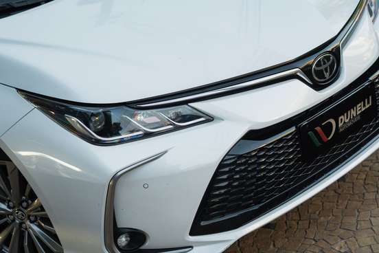 TOYOTA-COROLLA-2024