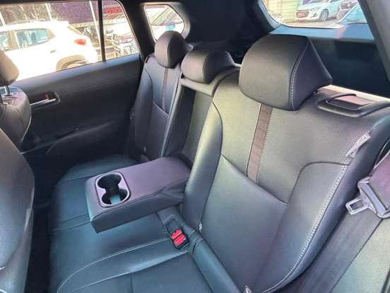 TOYOTA-COROLLA CROSS-2024
