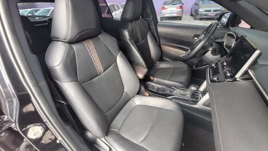 TOYOTA-COROLLA CROSS-2024