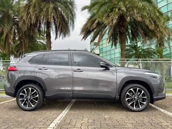 TOYOTA-COROLLA CROSS-2024