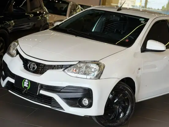 TOYOTA-ETIOS-2017