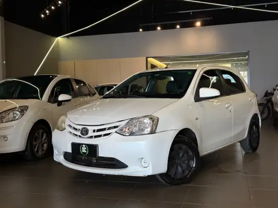 TOYOTA-ETIOS-2015