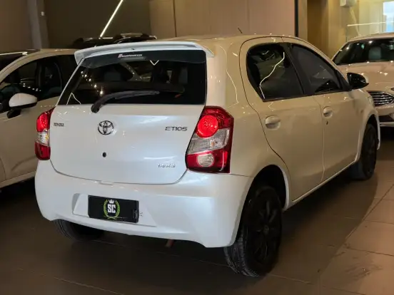 TOYOTA-ETIOS-1.5 XS 16V FLEX 4P MANUAL TOYOTA-ETIOS-2015