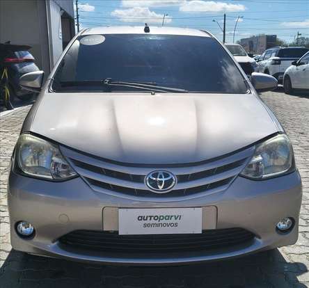 TOYOTA-ETIOS-2016
