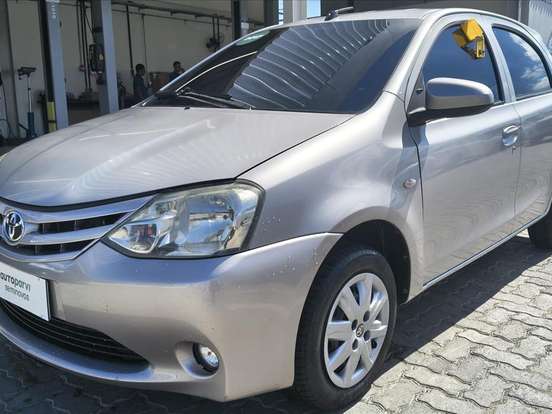 TOYOTA-ETIOS-1.3 X 16V FLEX 4P MANUAL TOYOTA-ETIOS-2016