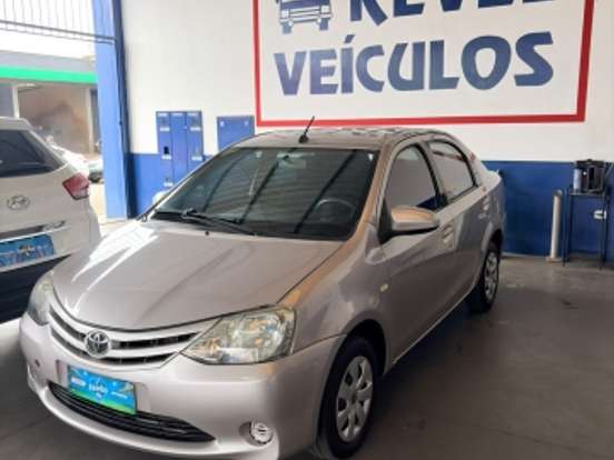 TOYOTA-ETIOS-1.5 XS SEDAN 16V FLEX 4P AUTOMÁTICO TOYOTA-ETIOS-2016