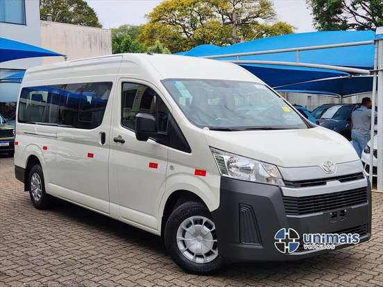 TOYOTA-HIACE-2026