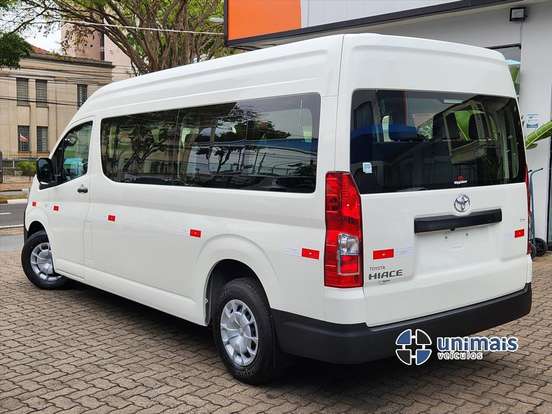 TOYOTA-HIACE-2026