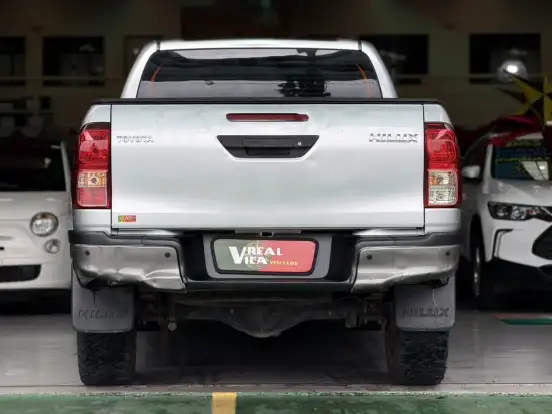 TOYOTA-HILUX-2.8 D-4D TURBO DIESEL CD POWER PACK 4X4 MANUAL TOYOTA-HILUX-2021