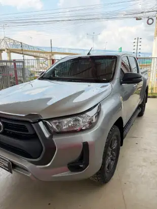 TOYOTA-HILUX-2.8 D-4D TURBO DIESEL CD SR 4X4 AUTOMÁTICO TOYOTA-HILUX-2023