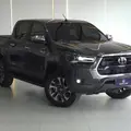 TOYOTA HILUX 2.8 D-4D TURBO DIESEL CD SRV 4X4 AUTOMÁTICO TOYOTA HILUX 2.8 D-4D TURBO DIESEL CD SRV 4X4 AUTOMÁTICO