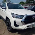 TOYOTA HILUX 2.8 D-4D TURBO DIESEL CD SRV 4X4 AUTOMÁTICO TOYOTA HILUX 2.8 D-4D TURBO DIESEL CD SRV 4X4 AUTOMÁTICO