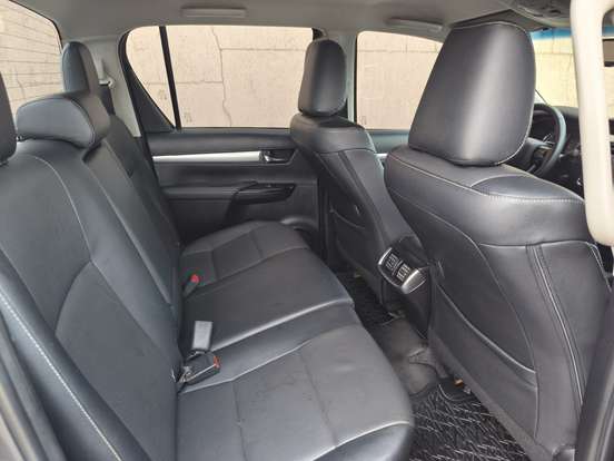 TOYOTA-HILUX-2.8 D-4D TURBO DIESEL CD SRX 4X4 AUTOMÁTICO TOYOTA-HILUX-2021