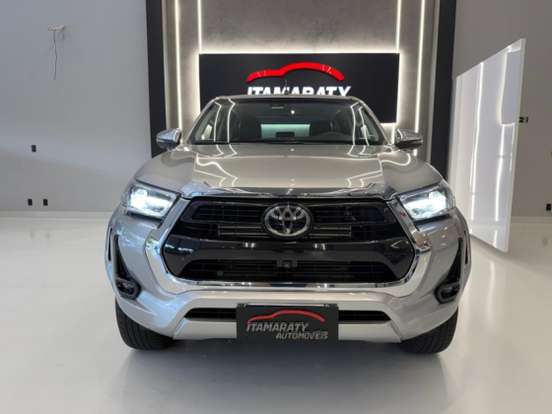 TOYOTA-HILUX-2024