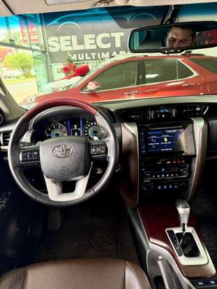 TOYOTA-HILUX-2.8 SRX 4X4 CD 16V DIESEL 4P AUTOMÁTICO TOYOTA-HILUX-2016