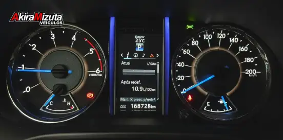 TOYOTA-HILUX SW4-2016