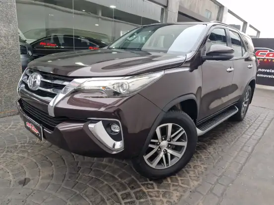 TOYOTA-HILUX SW4-2018