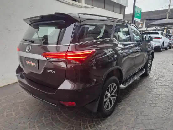 TOYOTA-HILUX SW4-2018