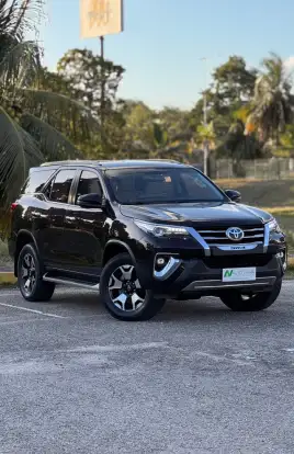 TOYOTA-HILUX SW4-2.8 SRX DIAMOND 4X4 7 LUGARES 16V TURBO INTERCOOLER DIESEL 4P AUTOMÁTICO TOYOTA-HILUX SW4-2018