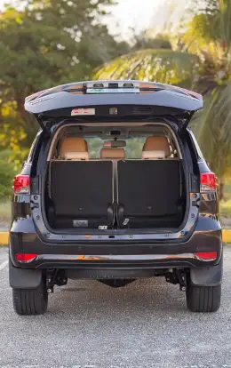 TOYOTA-HILUX SW4-2018