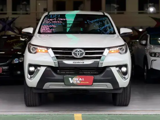 TOYOTA-HILUX SW4-2019