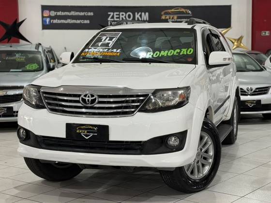 TOYOTA HILUX SW4 2.7 SR 4X2 16V FLEX 4P MANUAL