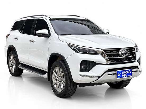 TOYOTA-HILUX SW4-2023