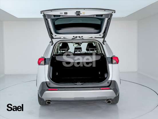 TOYOTA-RAV4-2025