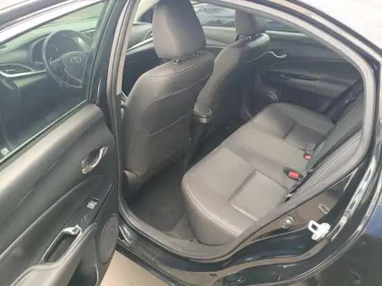 TOYOTA-YARIS-2018