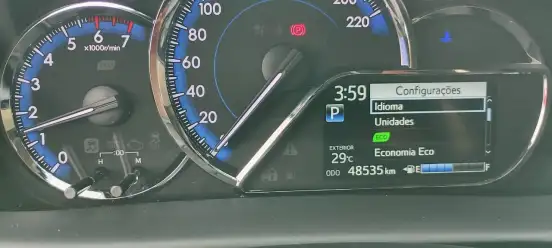TOYOTA-YARIS-2018